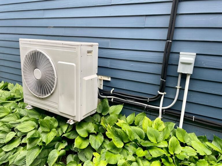 ductless mini split outdoors 768x576 1